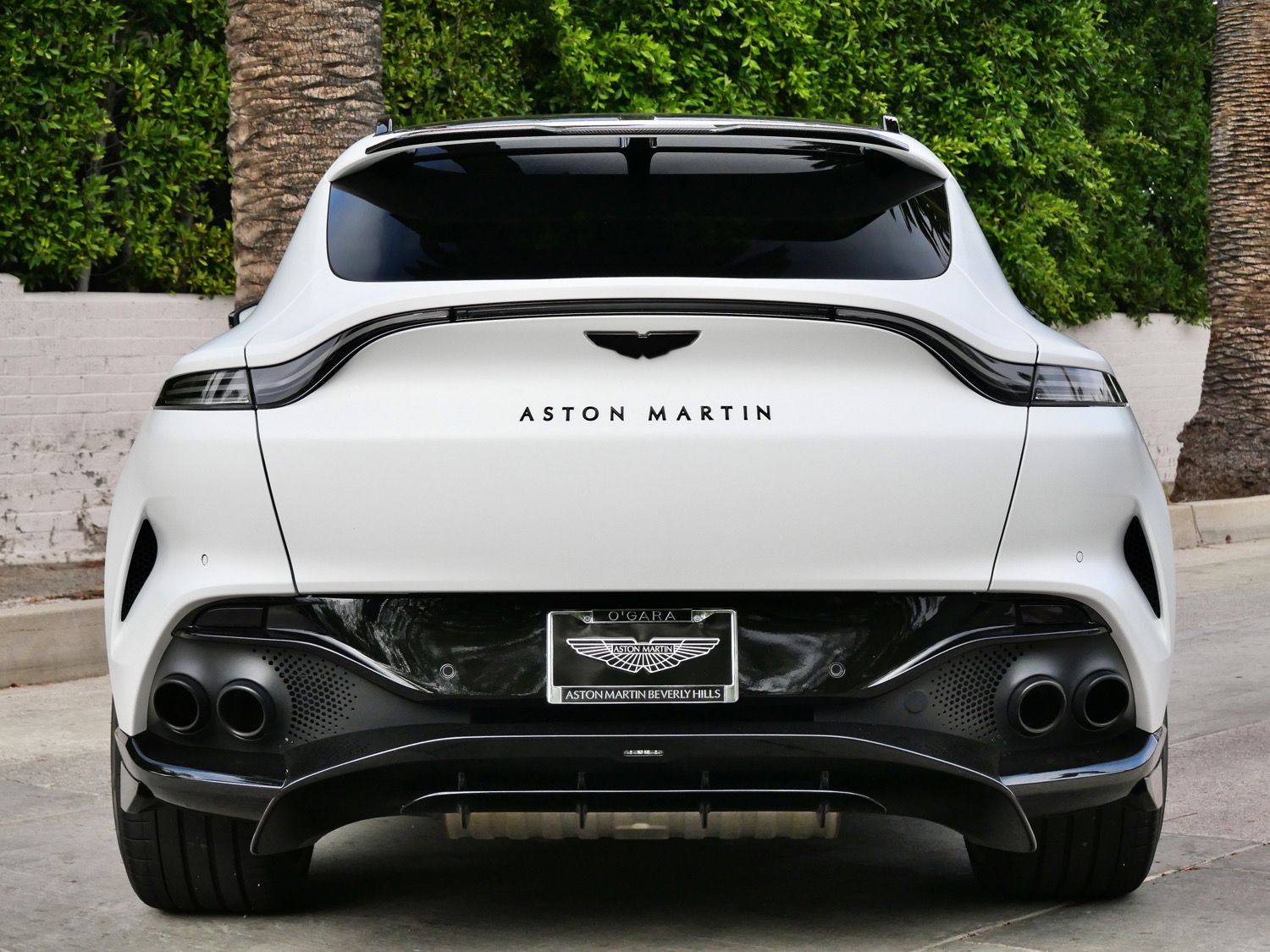 2023 Aston Martin DBX 707 photo 3