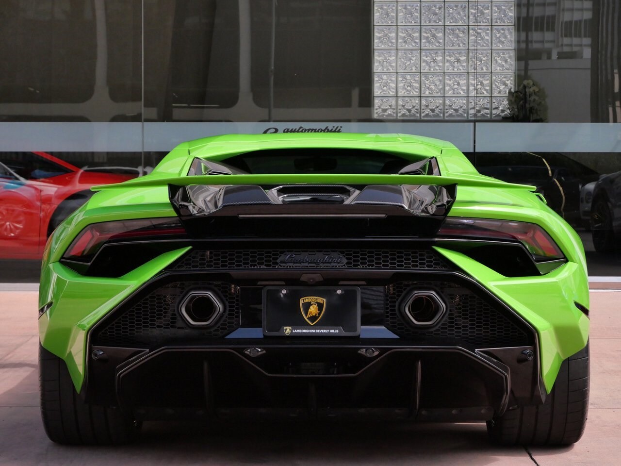 2024 Lamborghini Huracan Tecnica photo 4