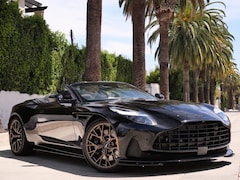 2026 Aston Martin DB12 . Volante