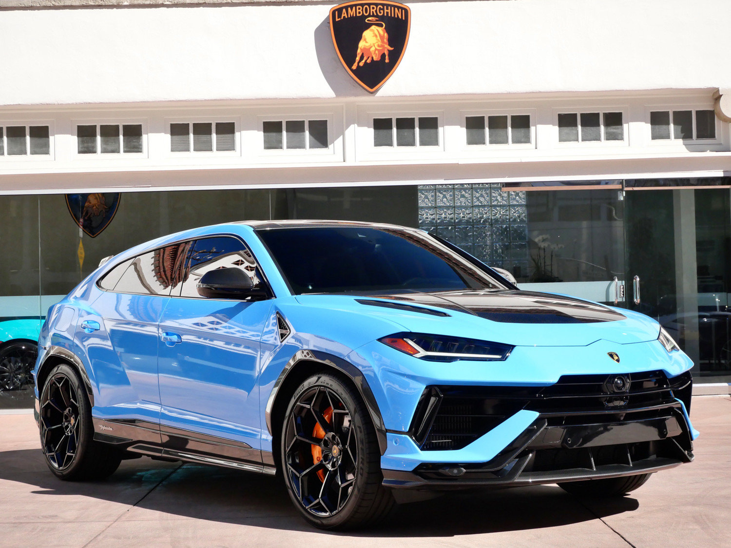  Lamborghini Urus