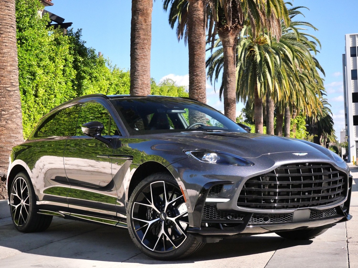 2026 Aston Martin DBX S's photo