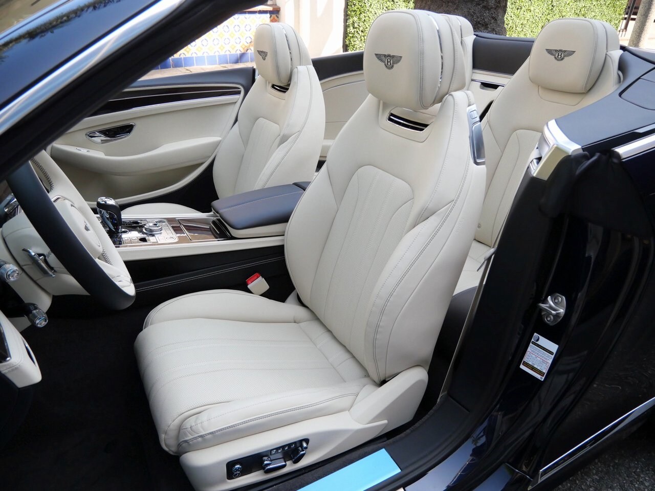 2026 Bentley Continental GTC photo 2