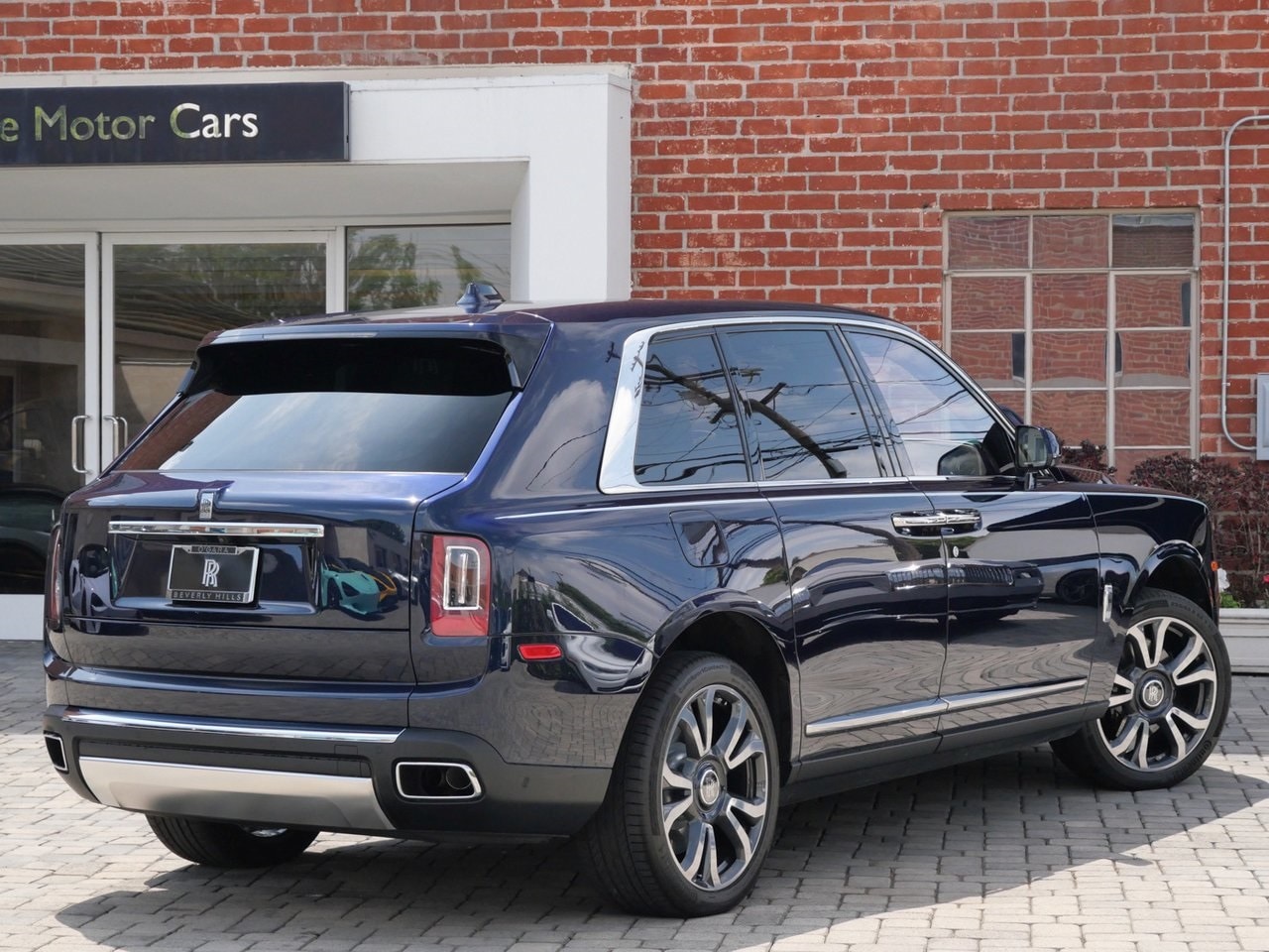 Certified 2019 Rolls-Royce Cullinan Base with VIN SLA689X50KU113927 for sale in Beverly Hills, CA