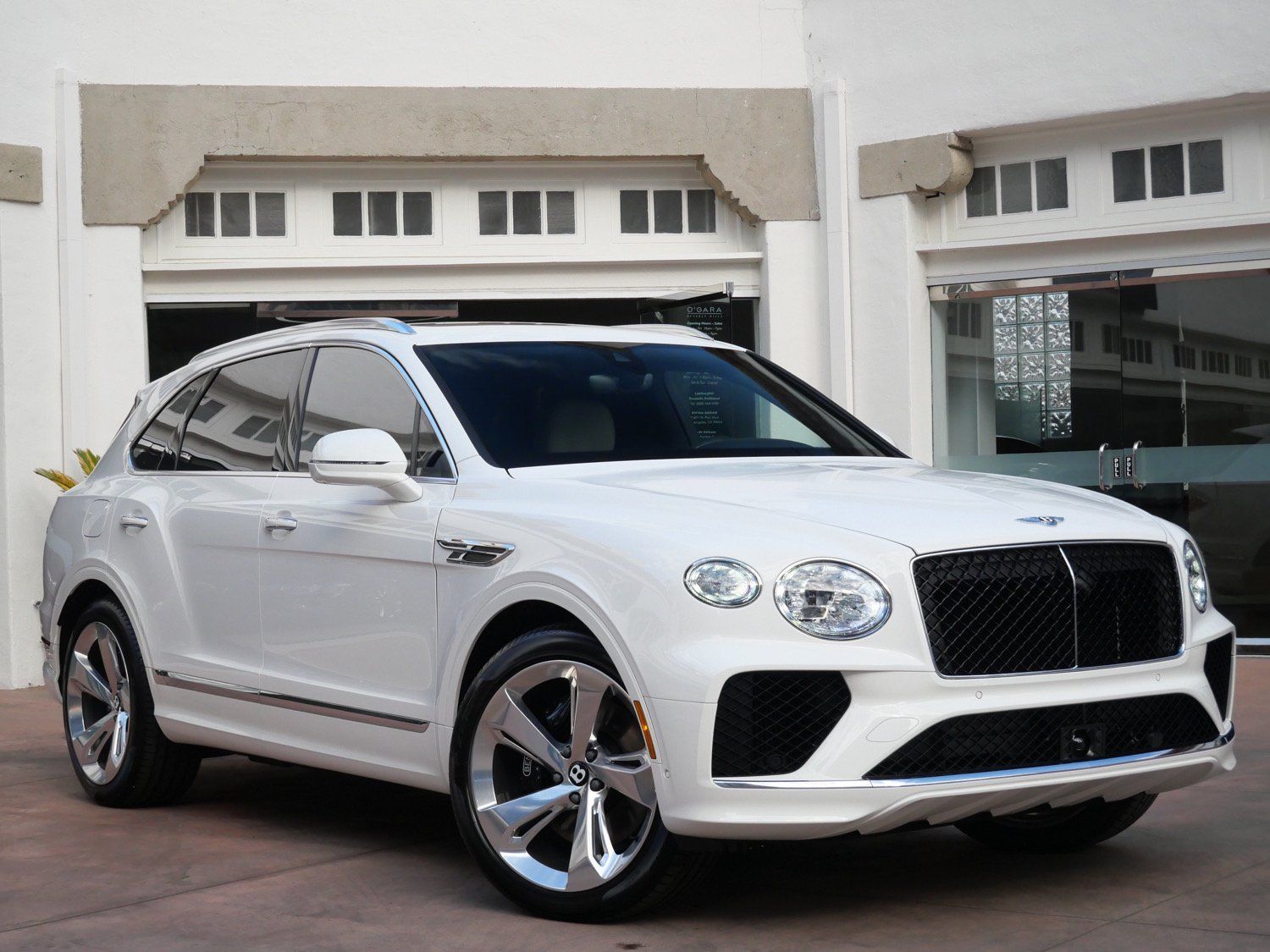 2025 Bentley Bentayga SUV 