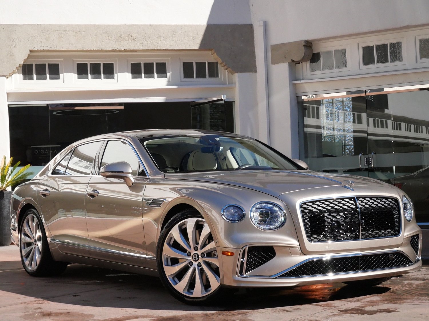 2026 Bentley Flying Spur's photo