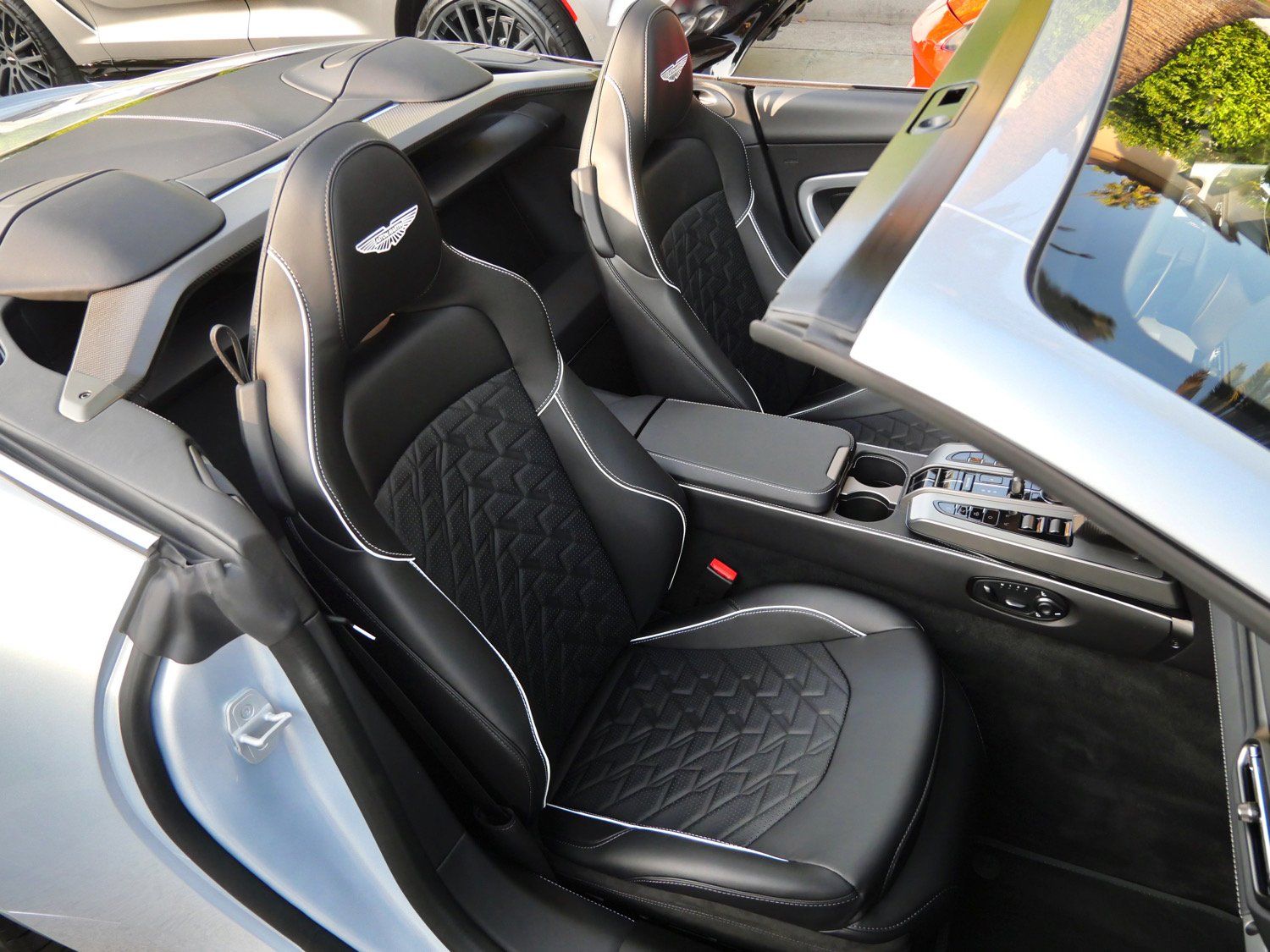 2026 Aston Martin Vanquish Base - Photo 12