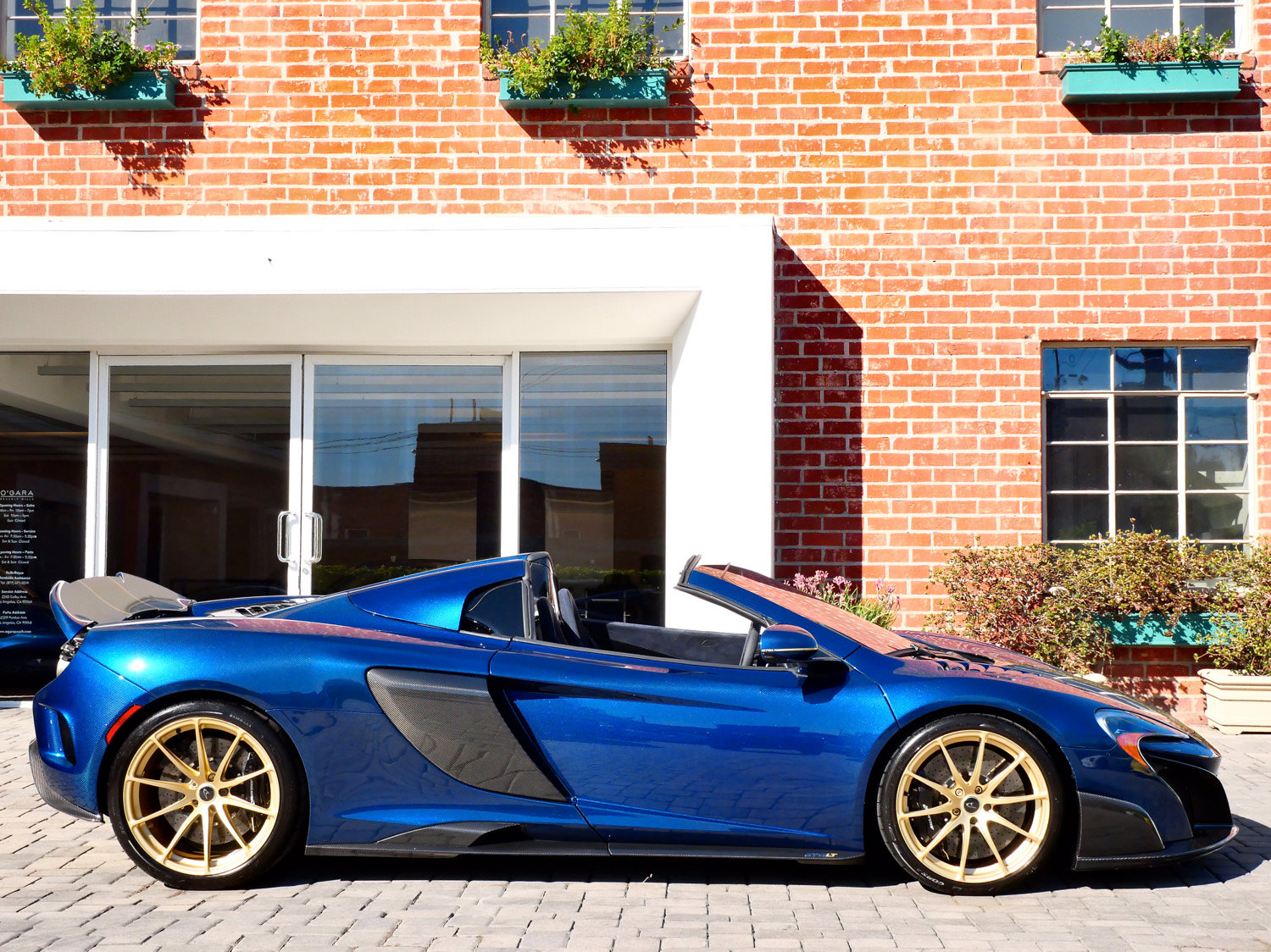 Certified 2016 McLaren 675LT . Spider