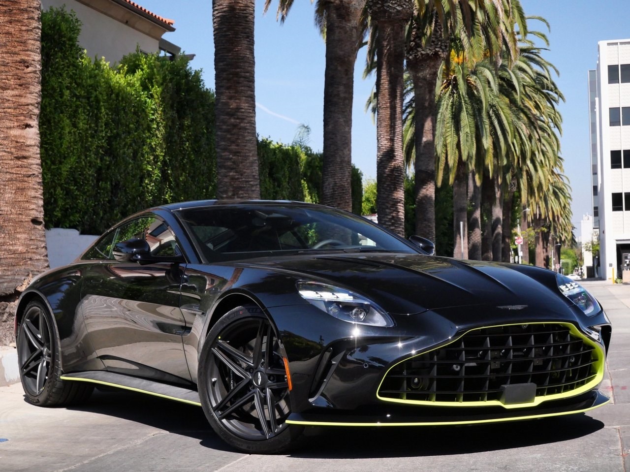 2026 Aston Martin Vantage Coupe 