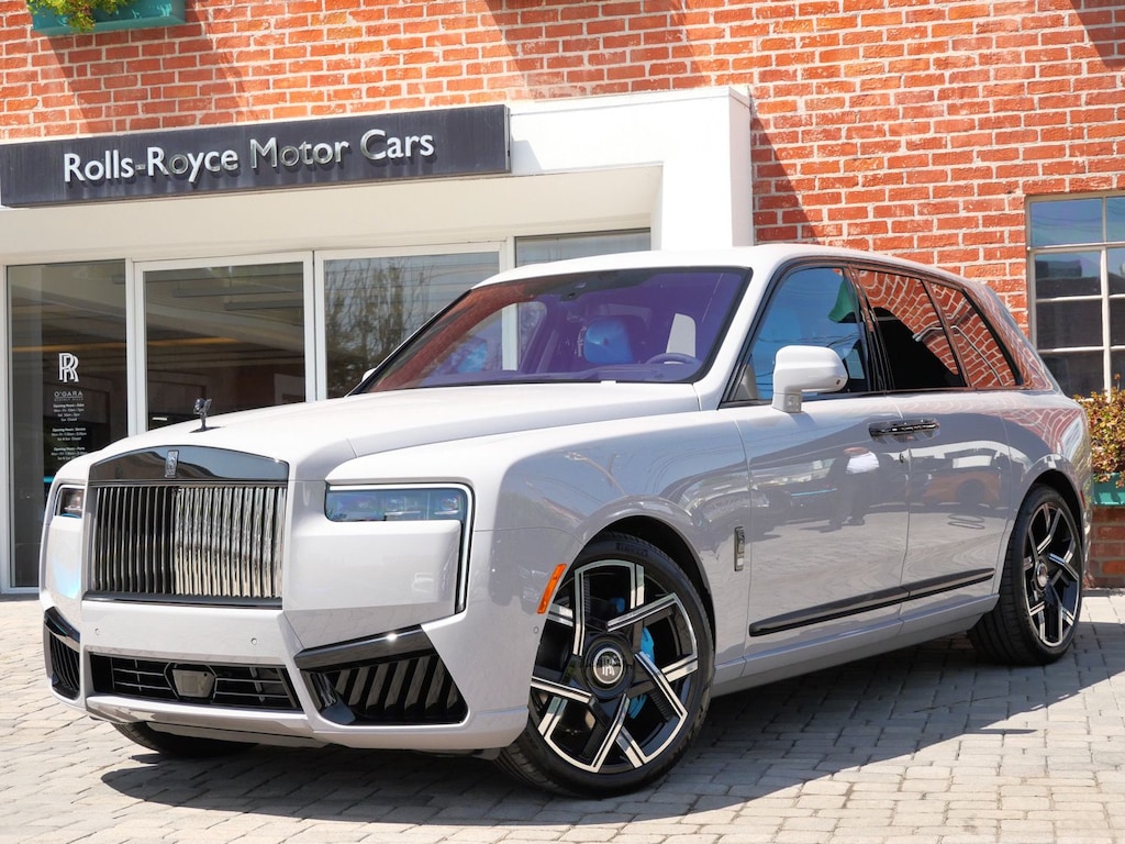 New 2027 Rolls-Royce Black Badge Cullinan . SUV