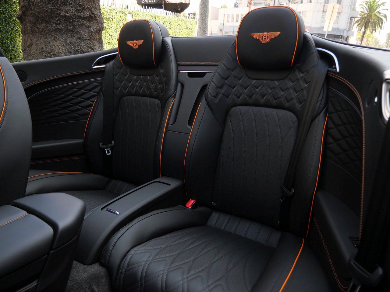 2026 Bentley Continental GTC Azure - Photo 18