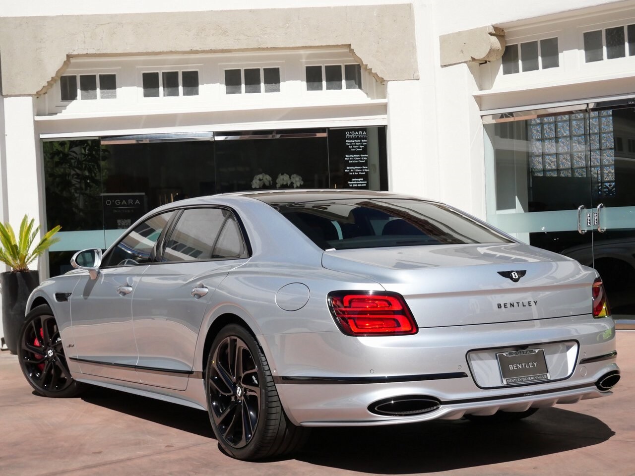 2025 Bentley Flying Spur Speed photo 3