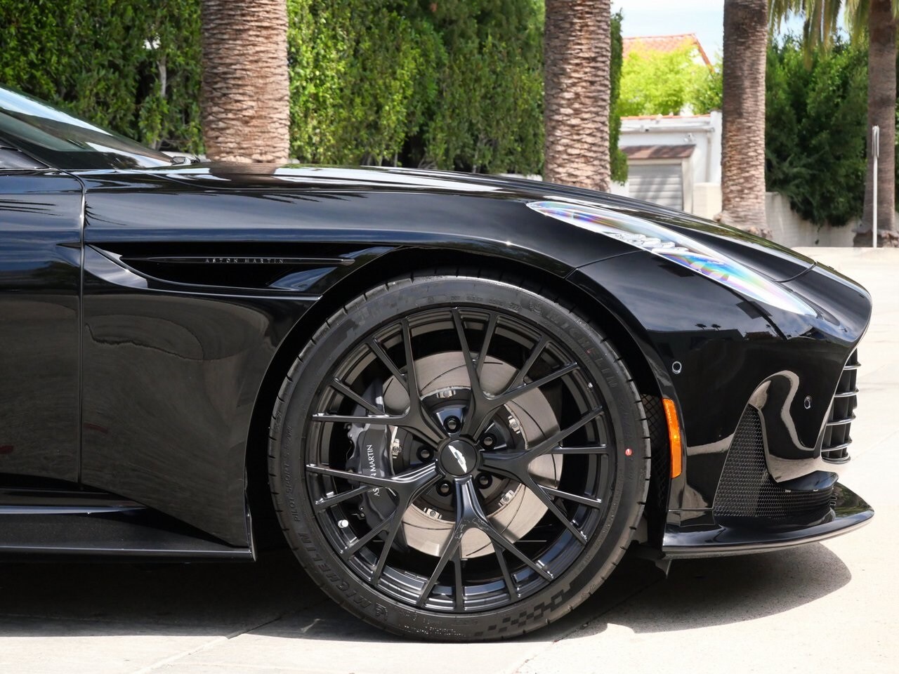 2026 Aston Martin DB12 AM5 photo 4