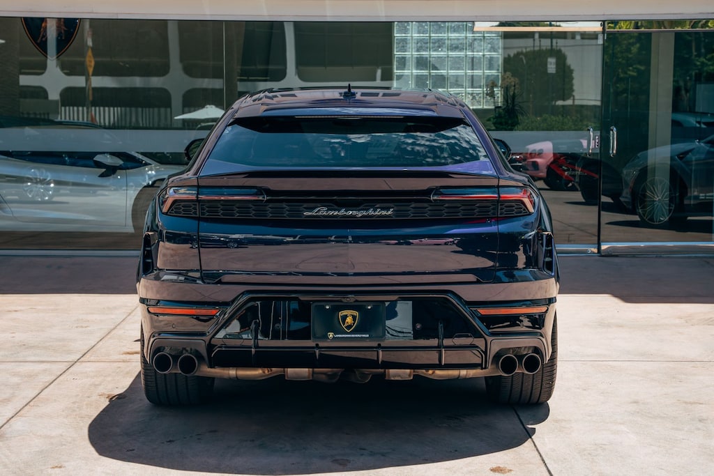 Used 2025 Lamborghini Urus SE SUV