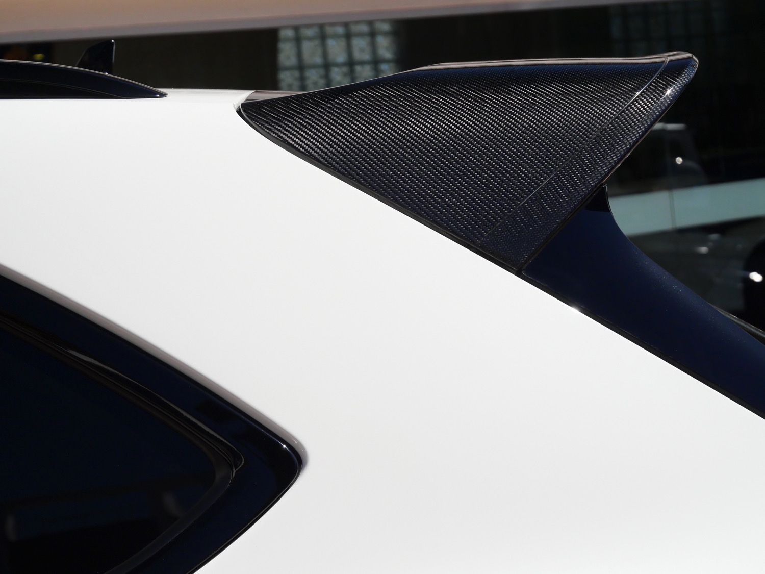 2022 Bentley Bentayga V8 photo 6