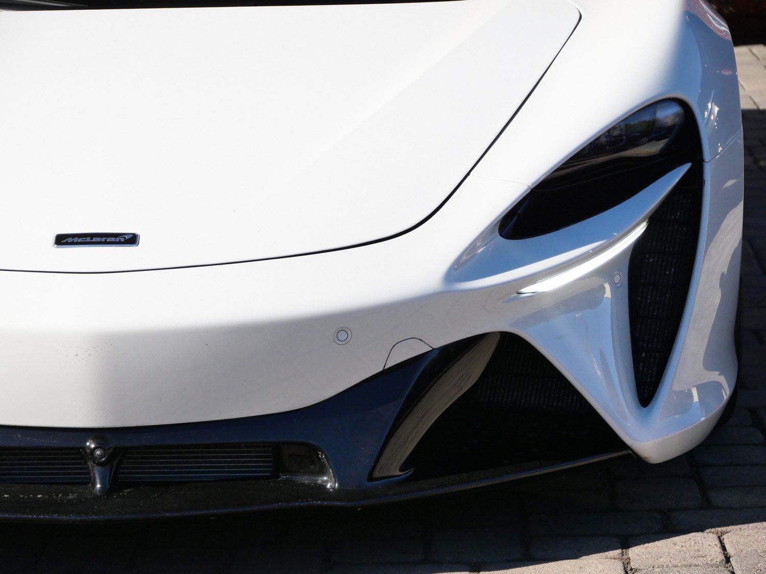 2023 McLaren Artura Performance photo 5