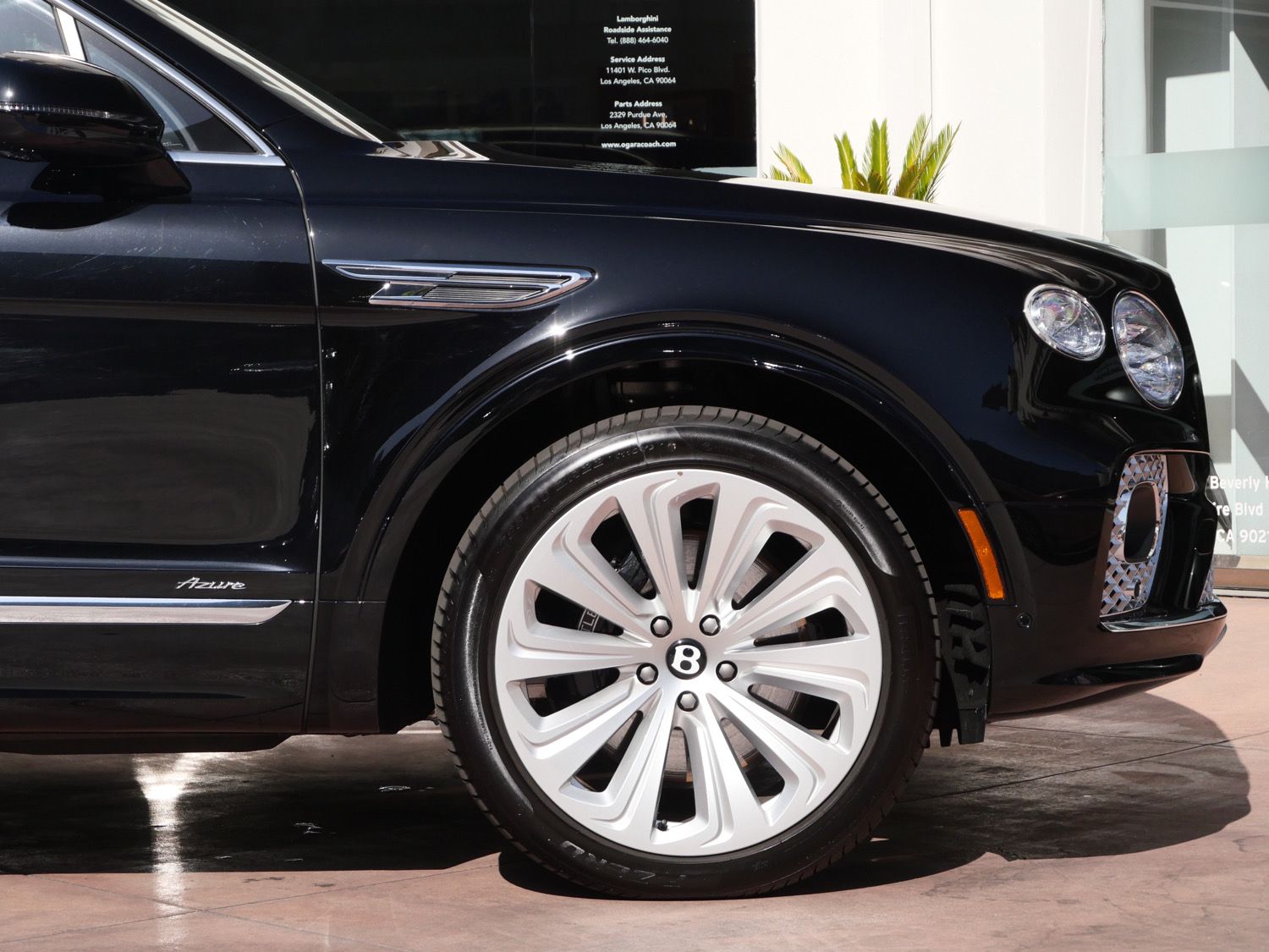 2023 Bentley Bentayga EWB Azure First Edition photo 5