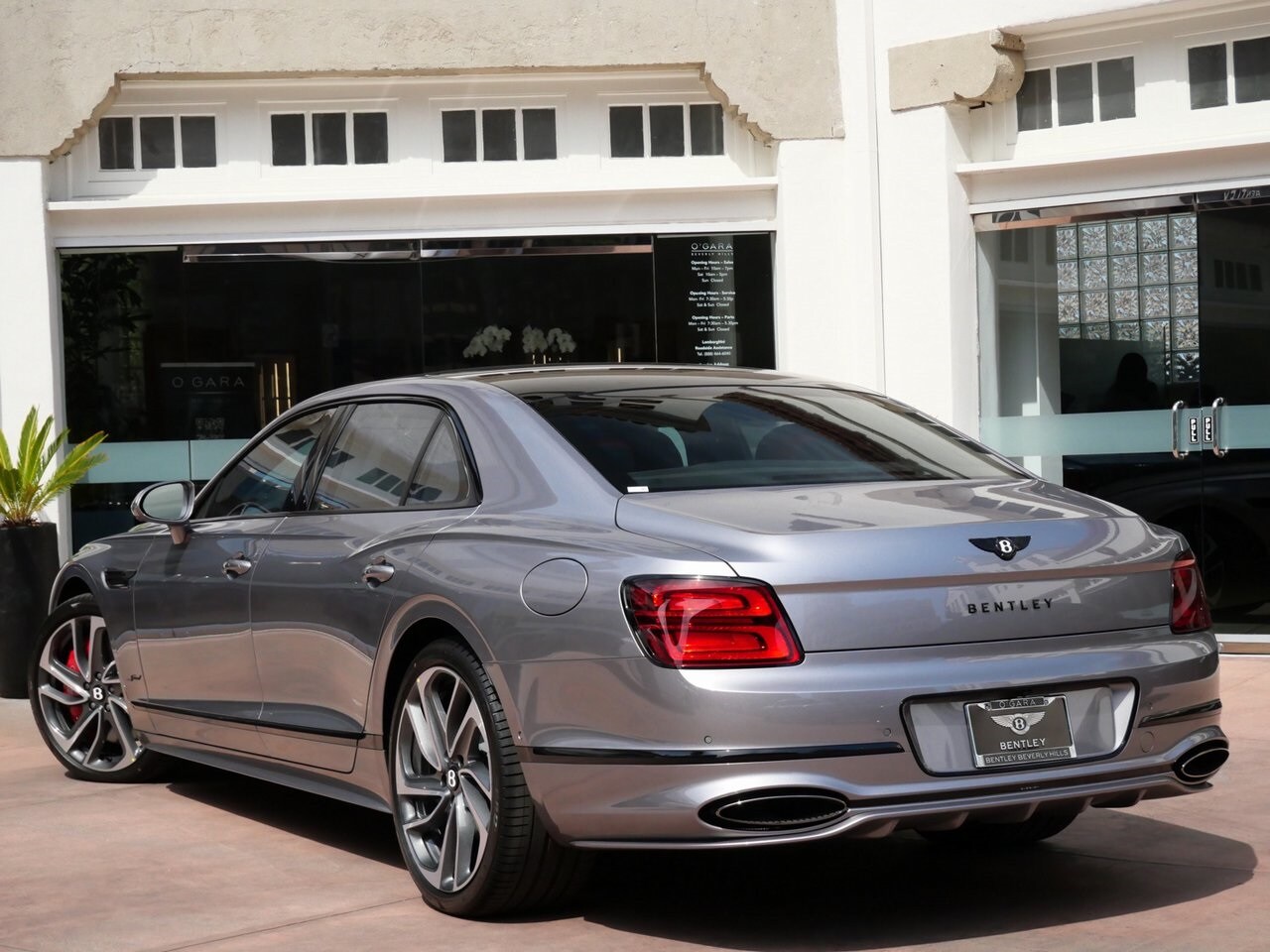 2025 Bentley Flying Spur Speed photo 2