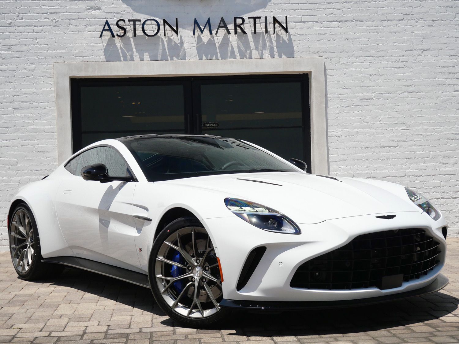 2026 Aston Martin Vantage 4.0 V8's photo