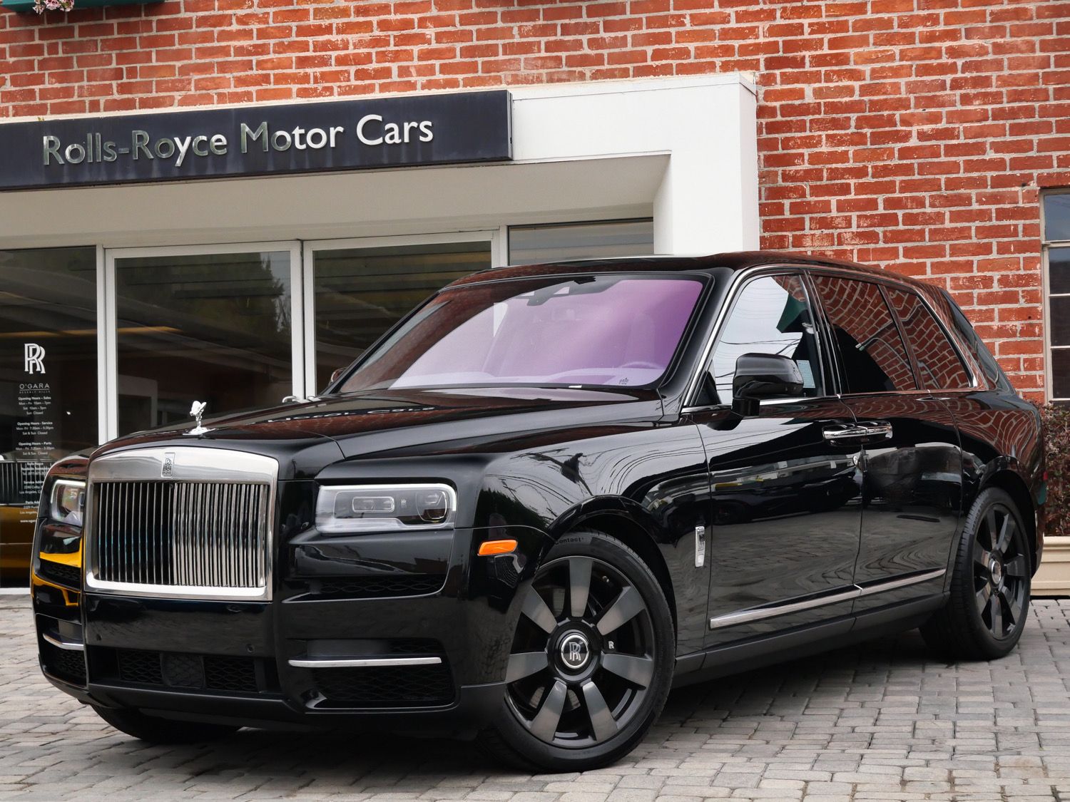 2023 Rolls-Royce Cullinan -'s photo