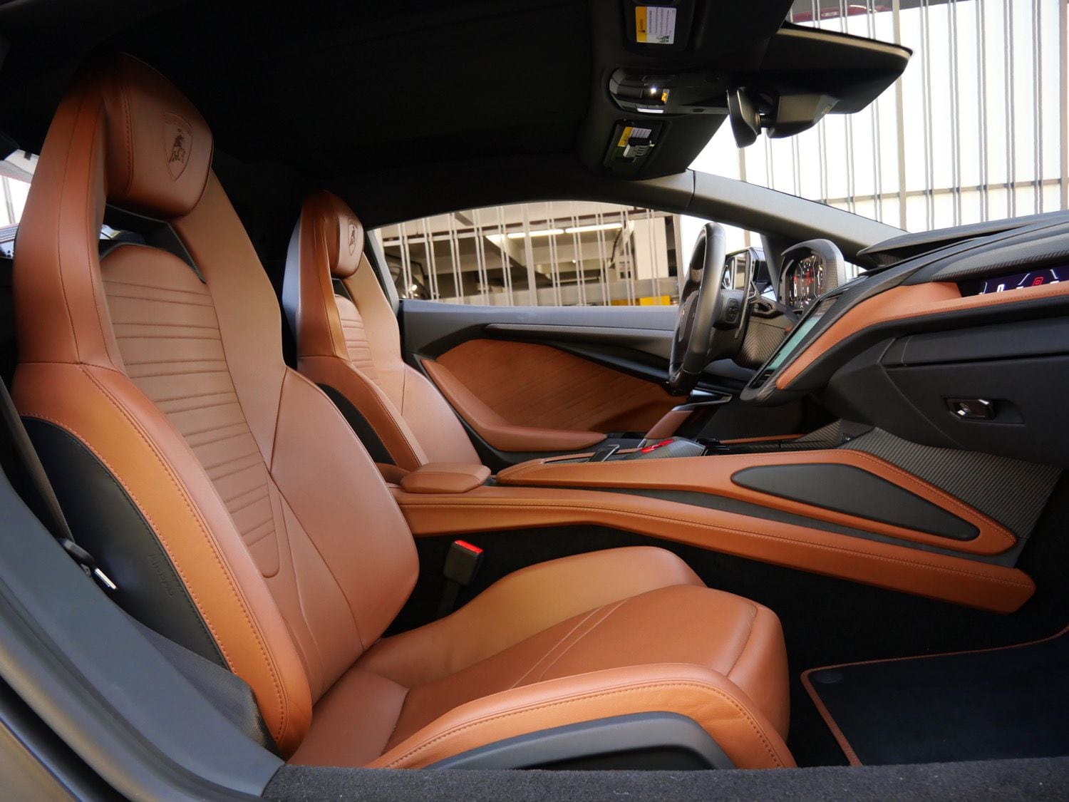 2024 Lamborghini Revuelto photo 3