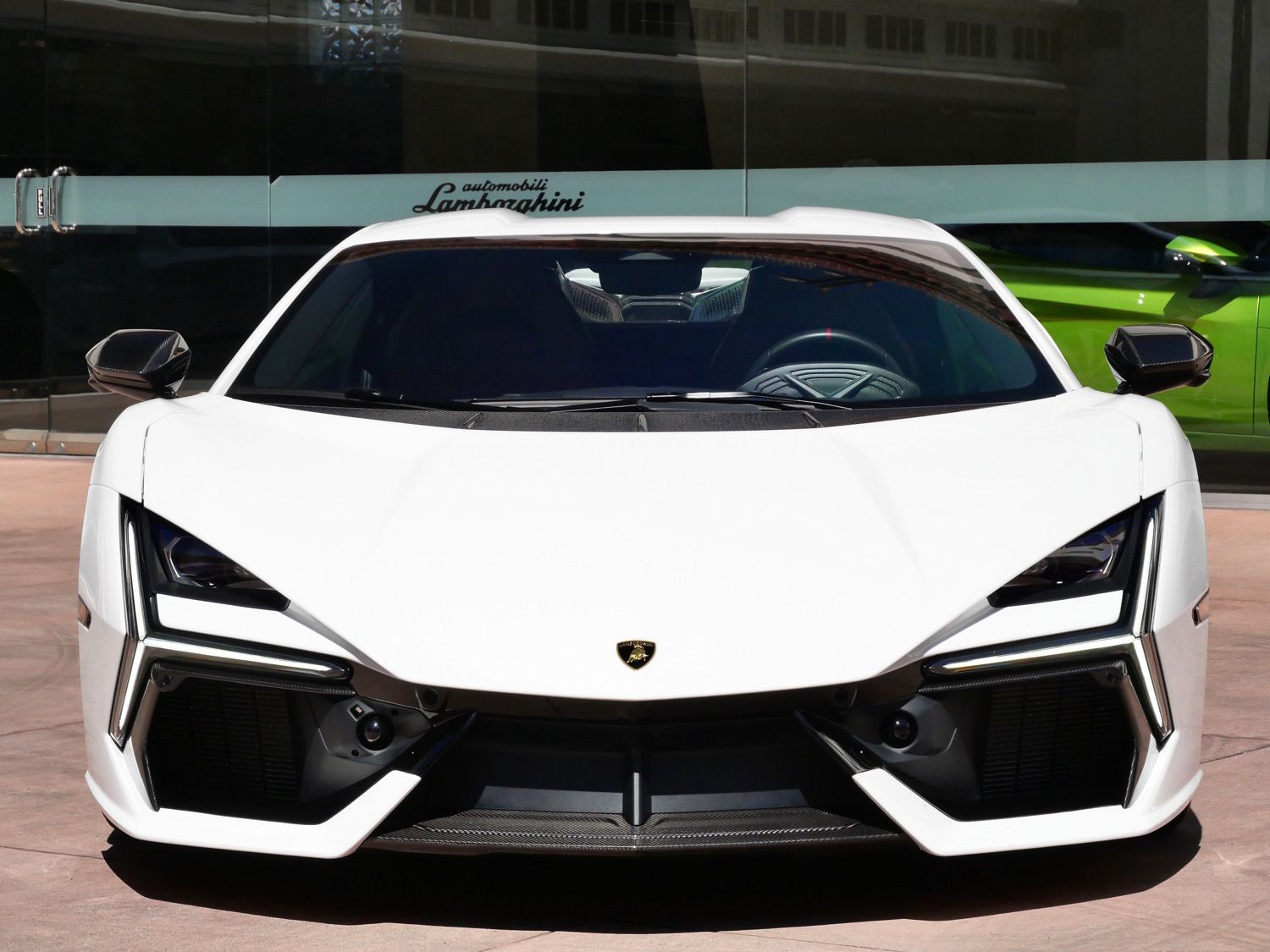 2024 Lamborghini Revuelto photo 4