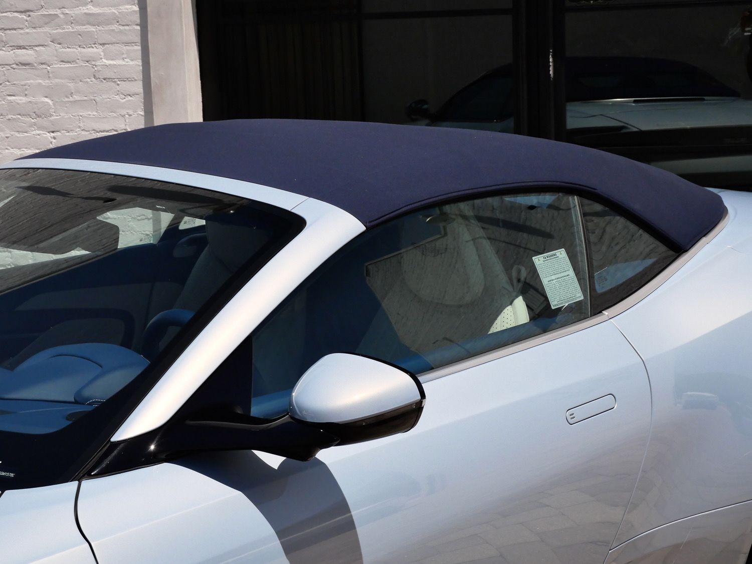 2025 Aston Martin DB12 Base - Photo 13