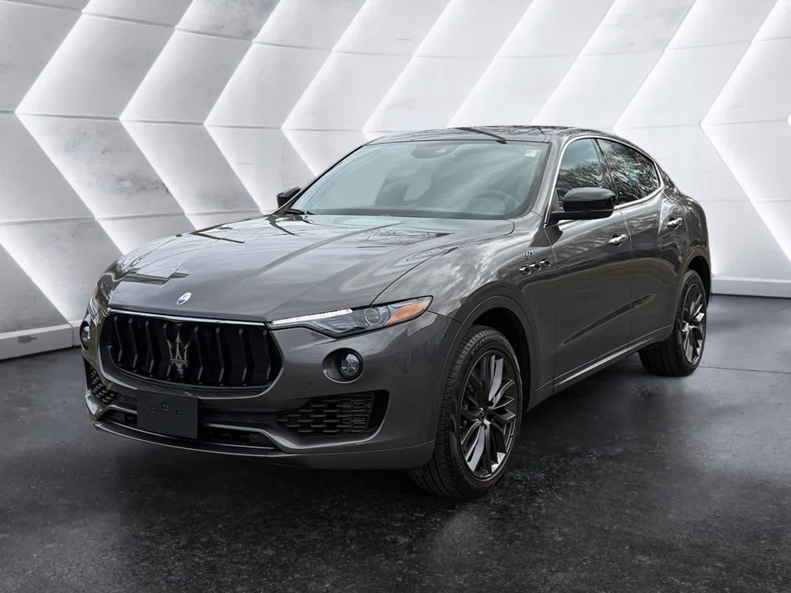 Used 2024 Maserati Levante Modena Ultima with VIN ZN661XUM8RX444386 for sale in Wayland, MA