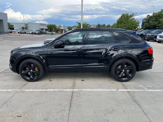 Used 2019 Bentley Bentayga Base with VIN SJAAM2ZV8KC025637 for sale in Lone Tree, CO