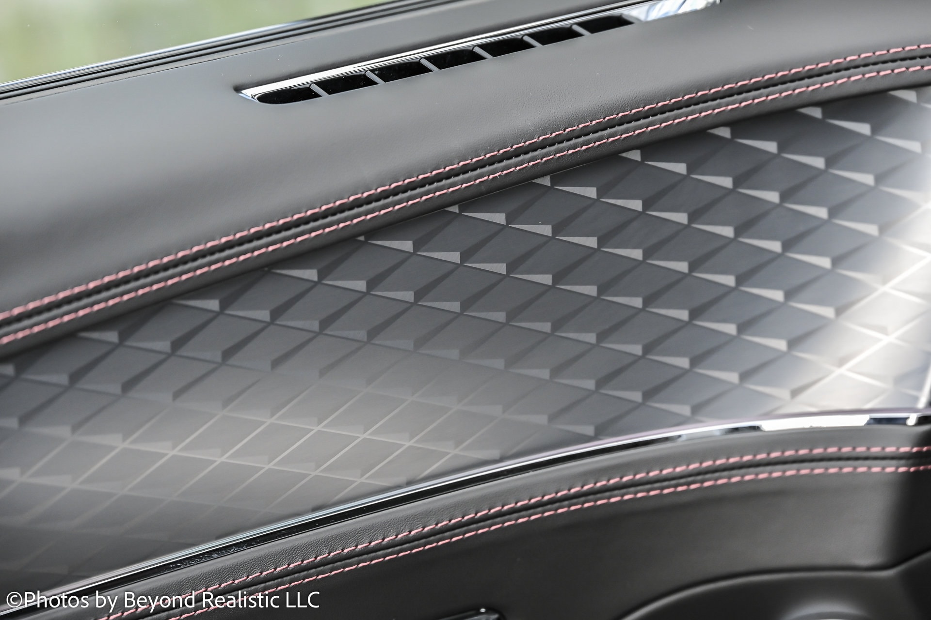 2025 Bentley Flying Spur - Photo 20