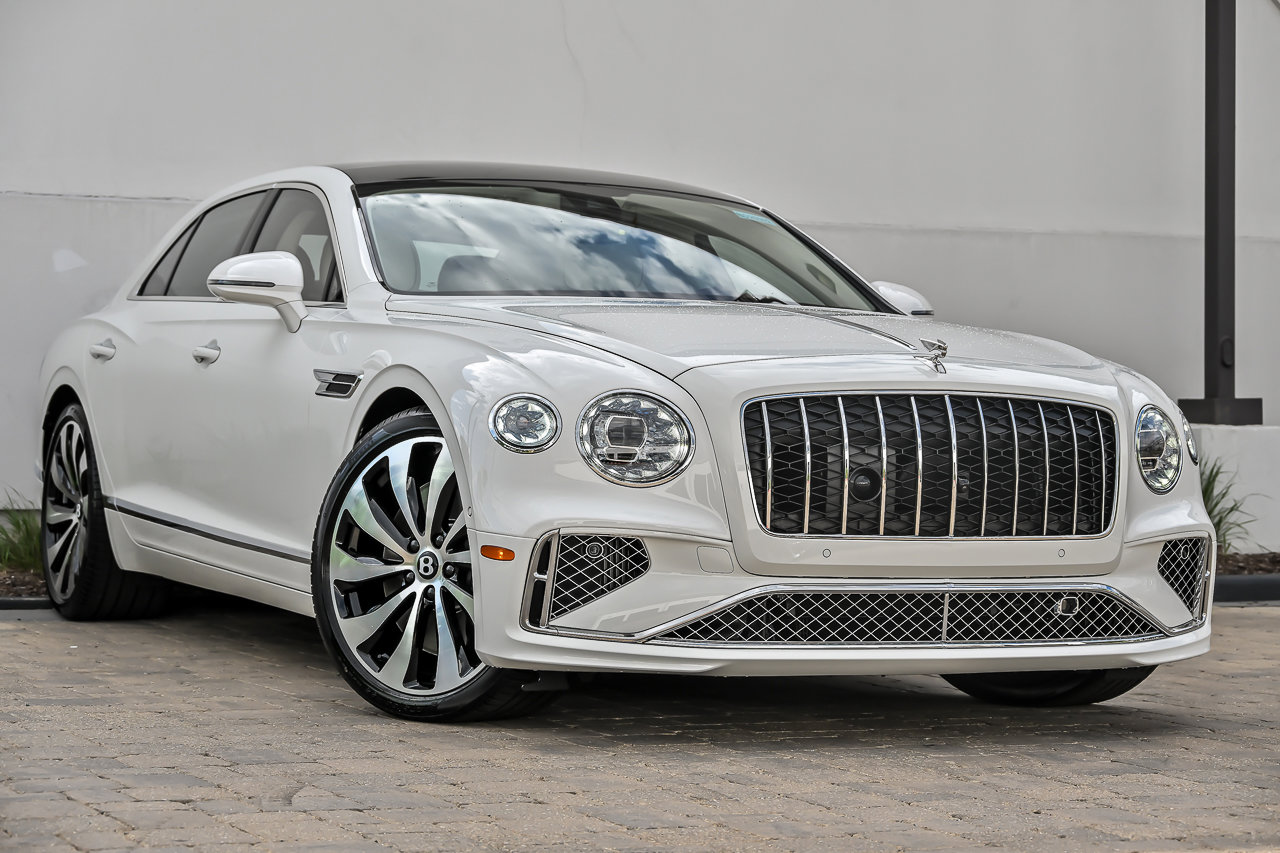 2026 Bentley Flying Spur Azure's photo