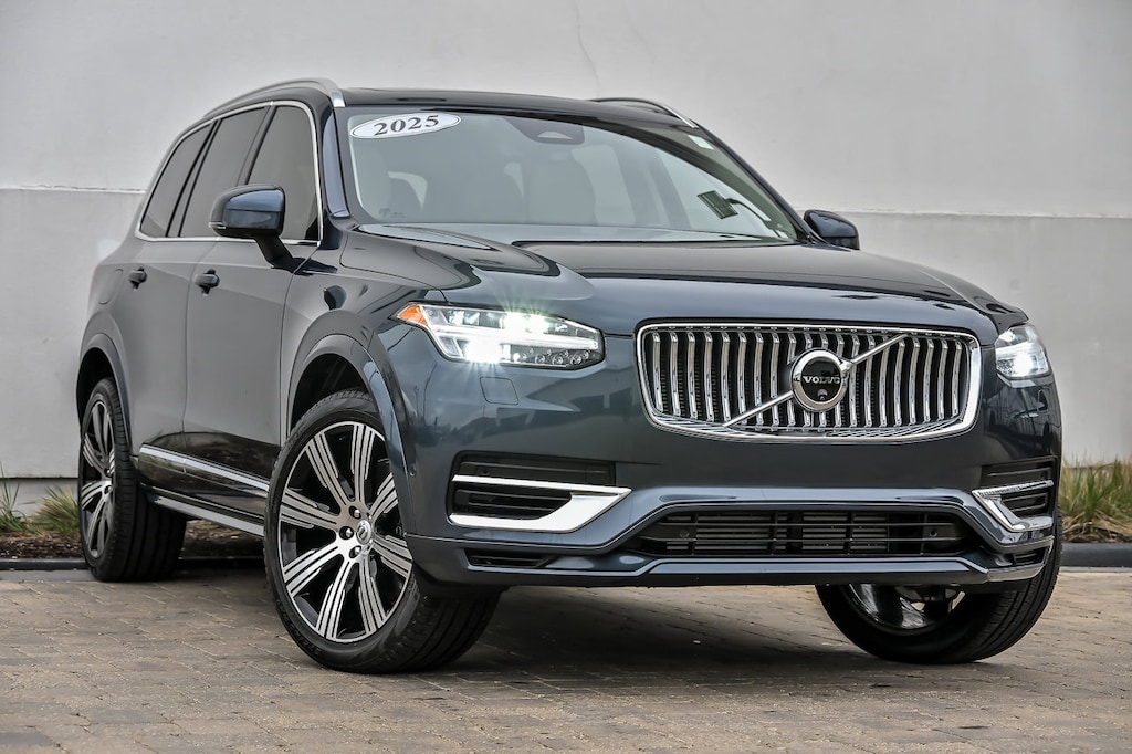 Used 2025 Volvo XC90 Plug-In Hybrid T8 Plus 6 Passenger T8 AWD Plus 6-Seater