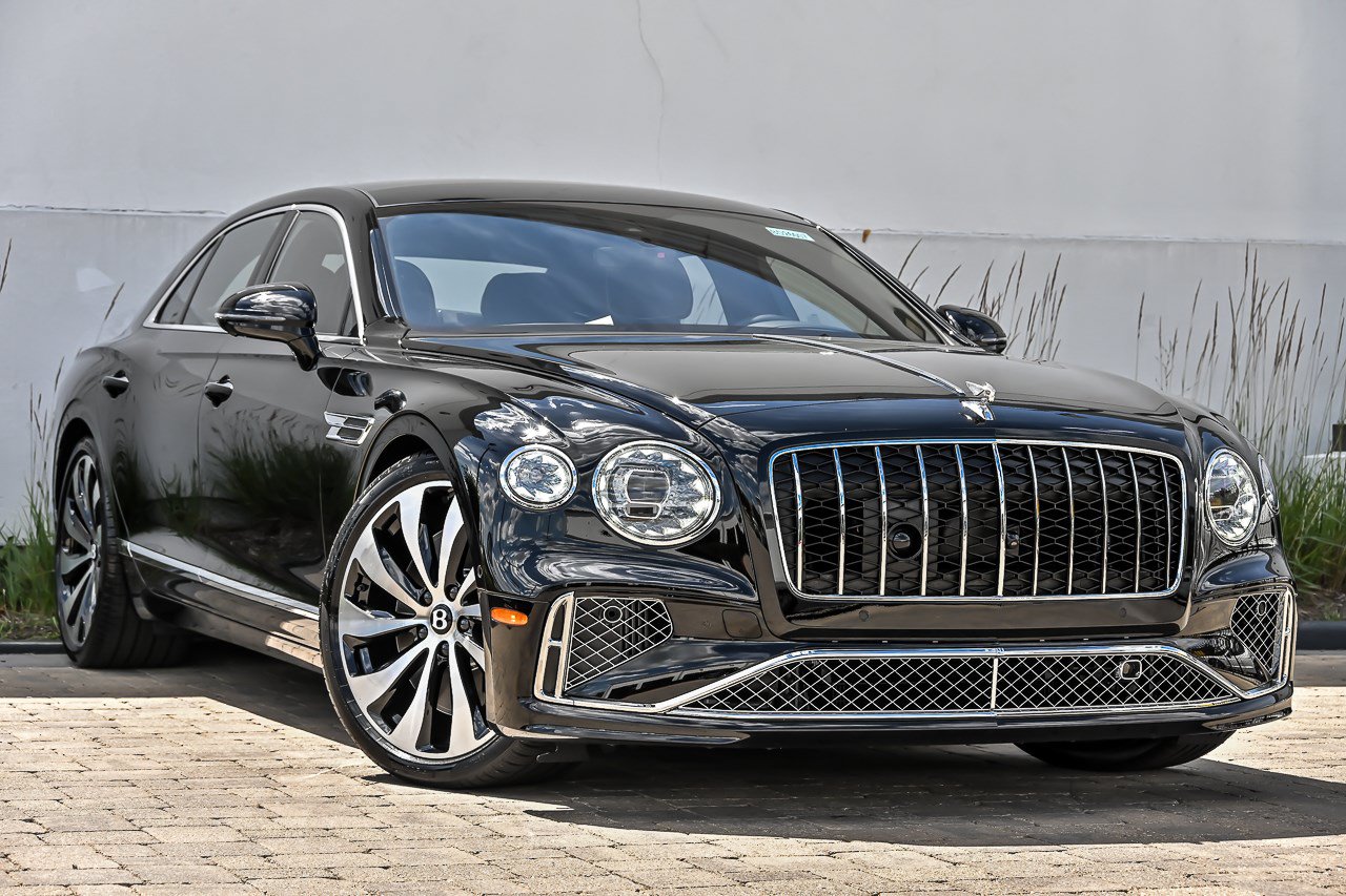 2026 Bentley Flying Spur Azure's photo