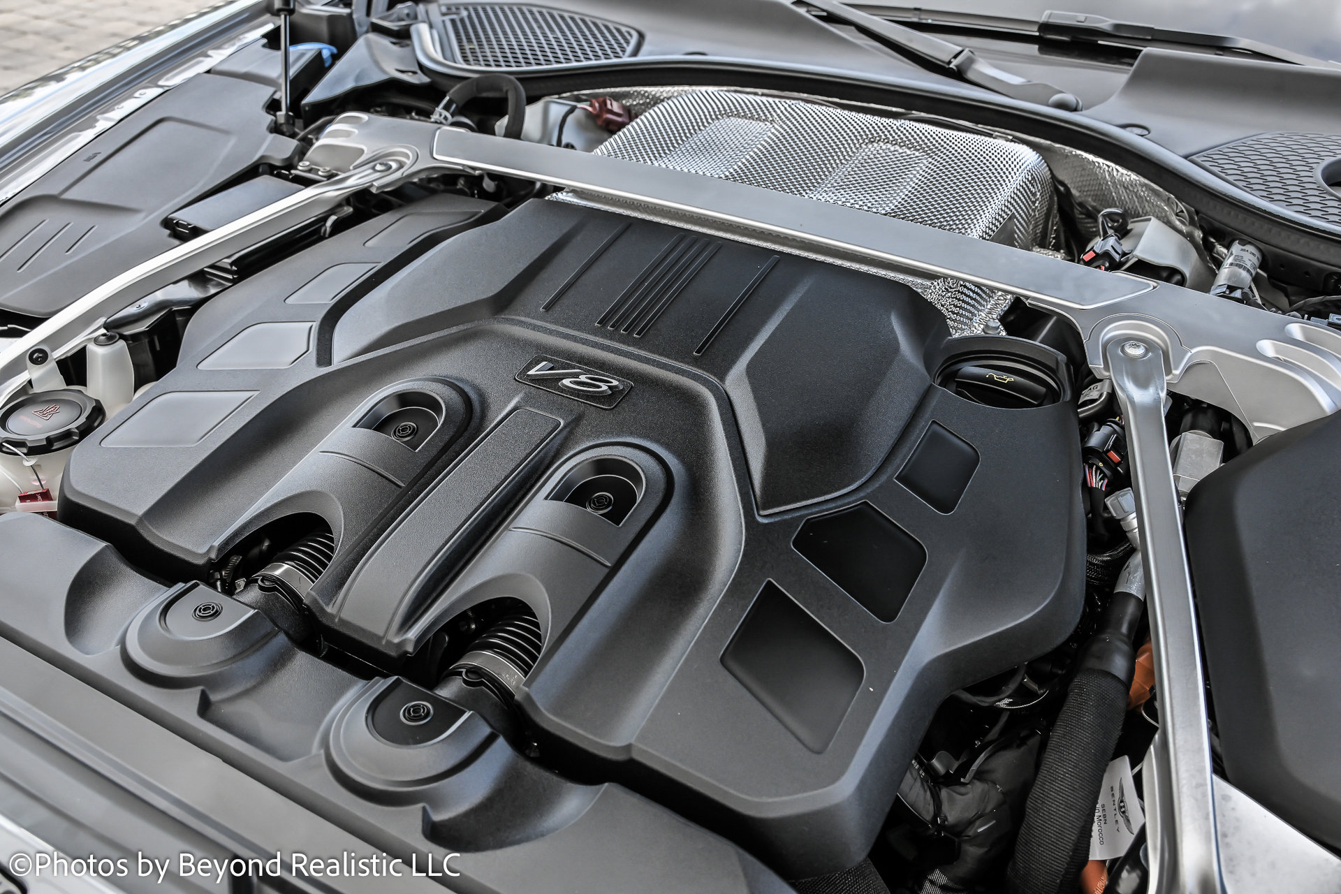 2025 Bentley Flying Spur - Photo 18