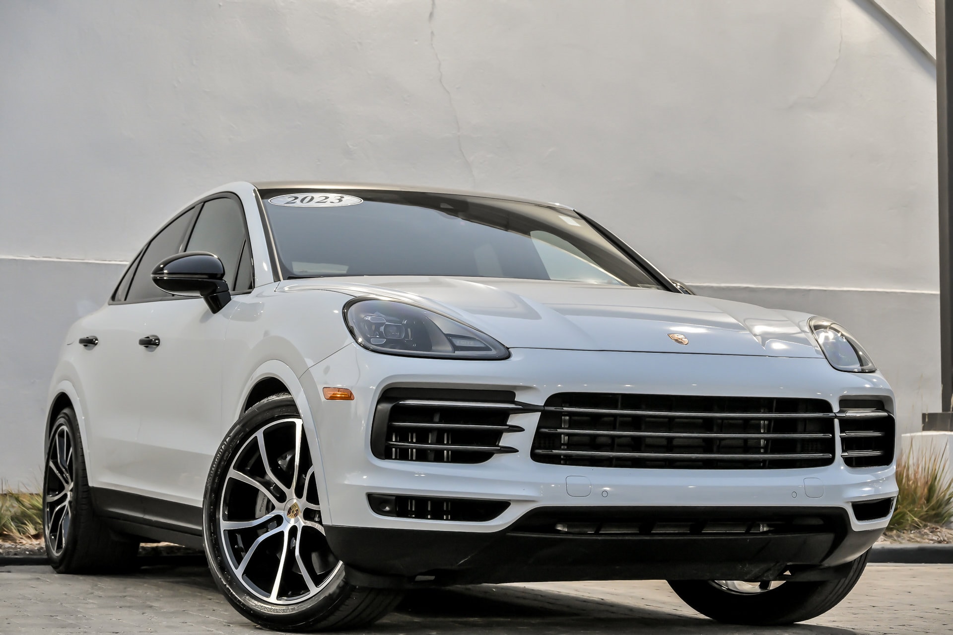 2023 Porsche Cayenne Coup Platinum Edition's photo