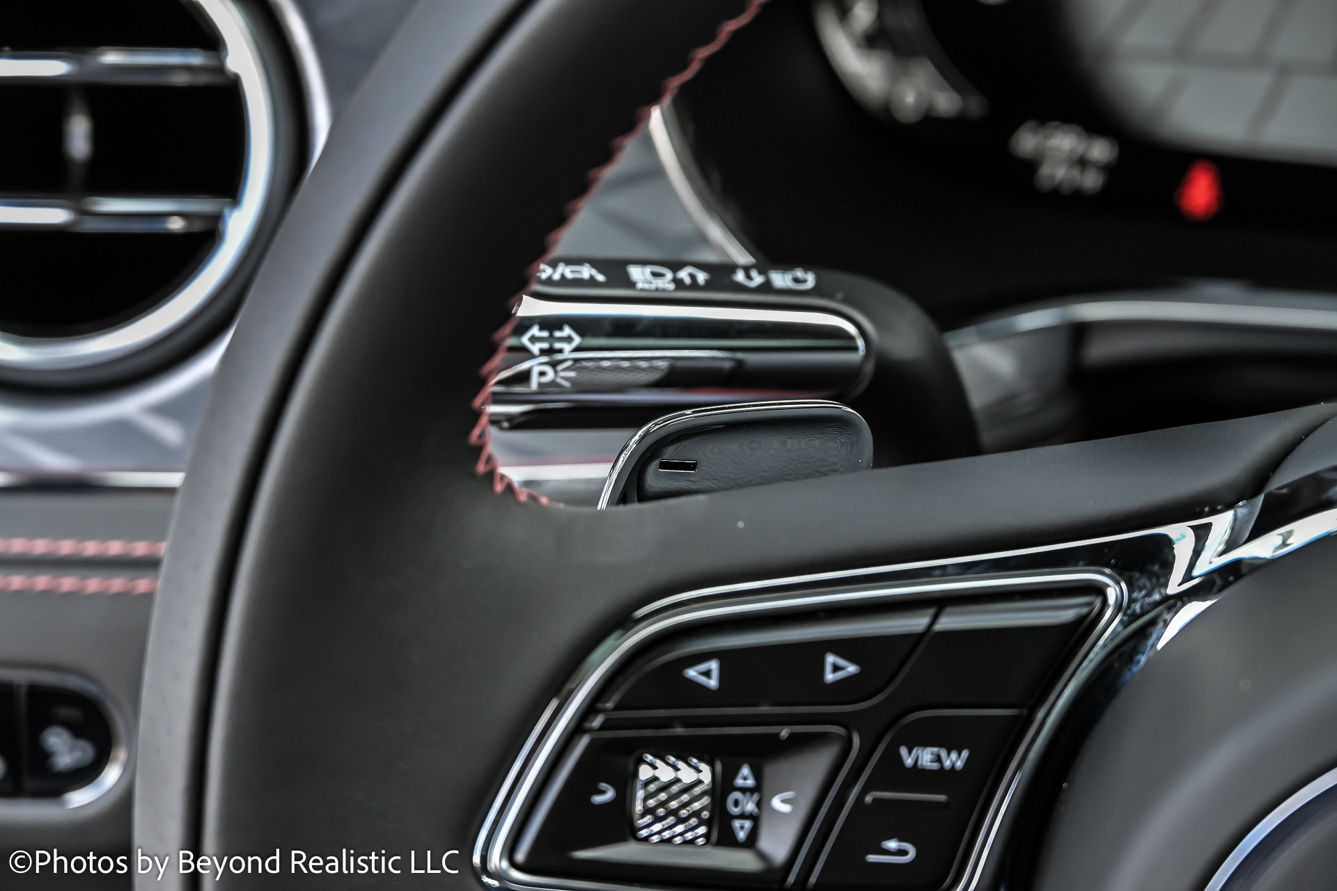 2025 Bentley Flying Spur - Photo 41