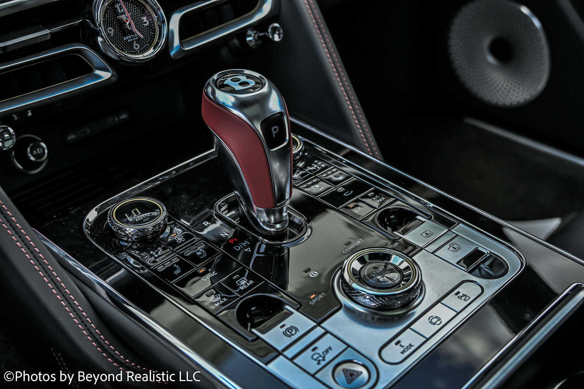 2025 Bentley Flying Spur - Photo 49