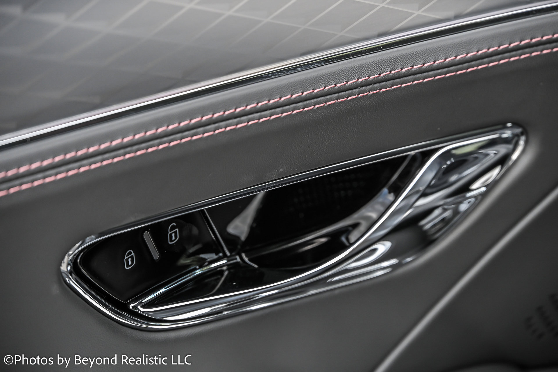 2025 Bentley Flying Spur - Photo 21