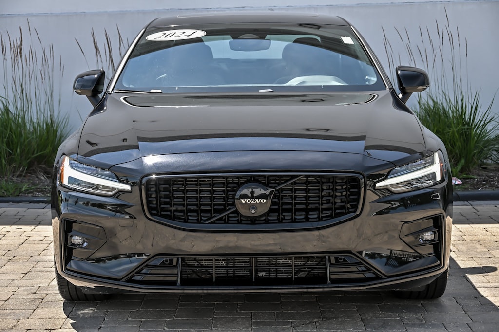 Used 2024 Volvo S60 B5 AWD Plus Black Edition B5 AWD Plus Black Edition