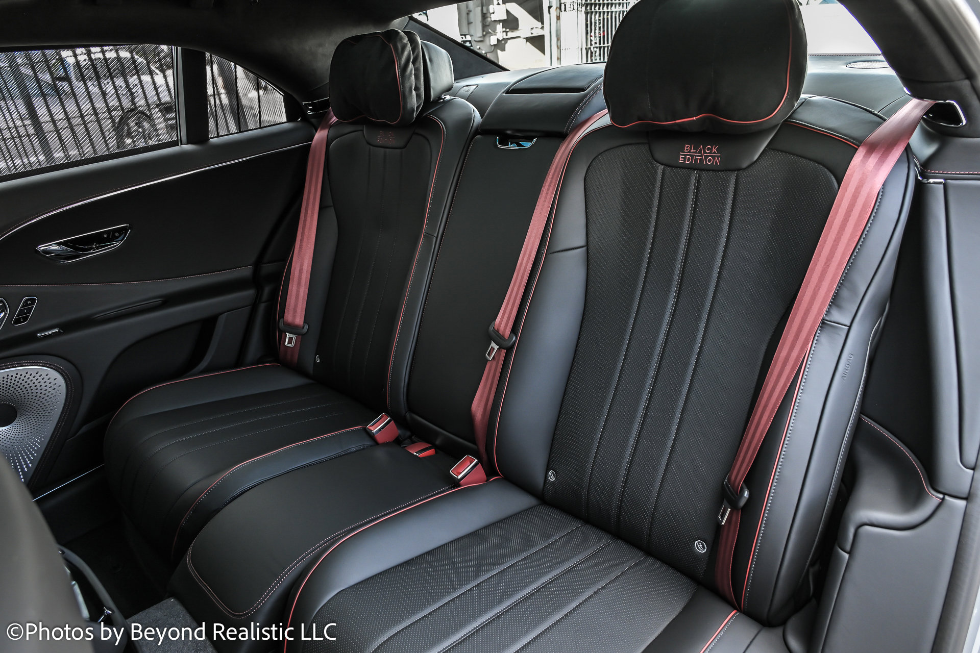 2025 Bentley Flying Spur - Photo 28