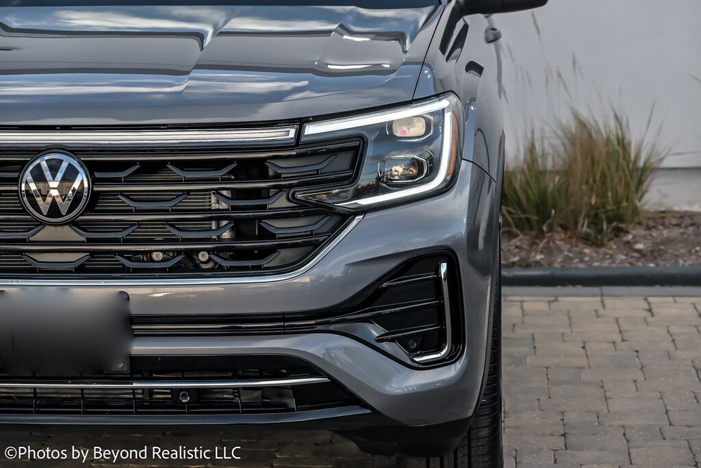 Used 2024 Volkswagen Atlas Cross Sport 2.0T SEL R-Line 2.0T SEL R-Line 4MOTION