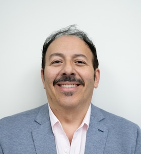 Staff member Spiro Garbis from ID_92078c