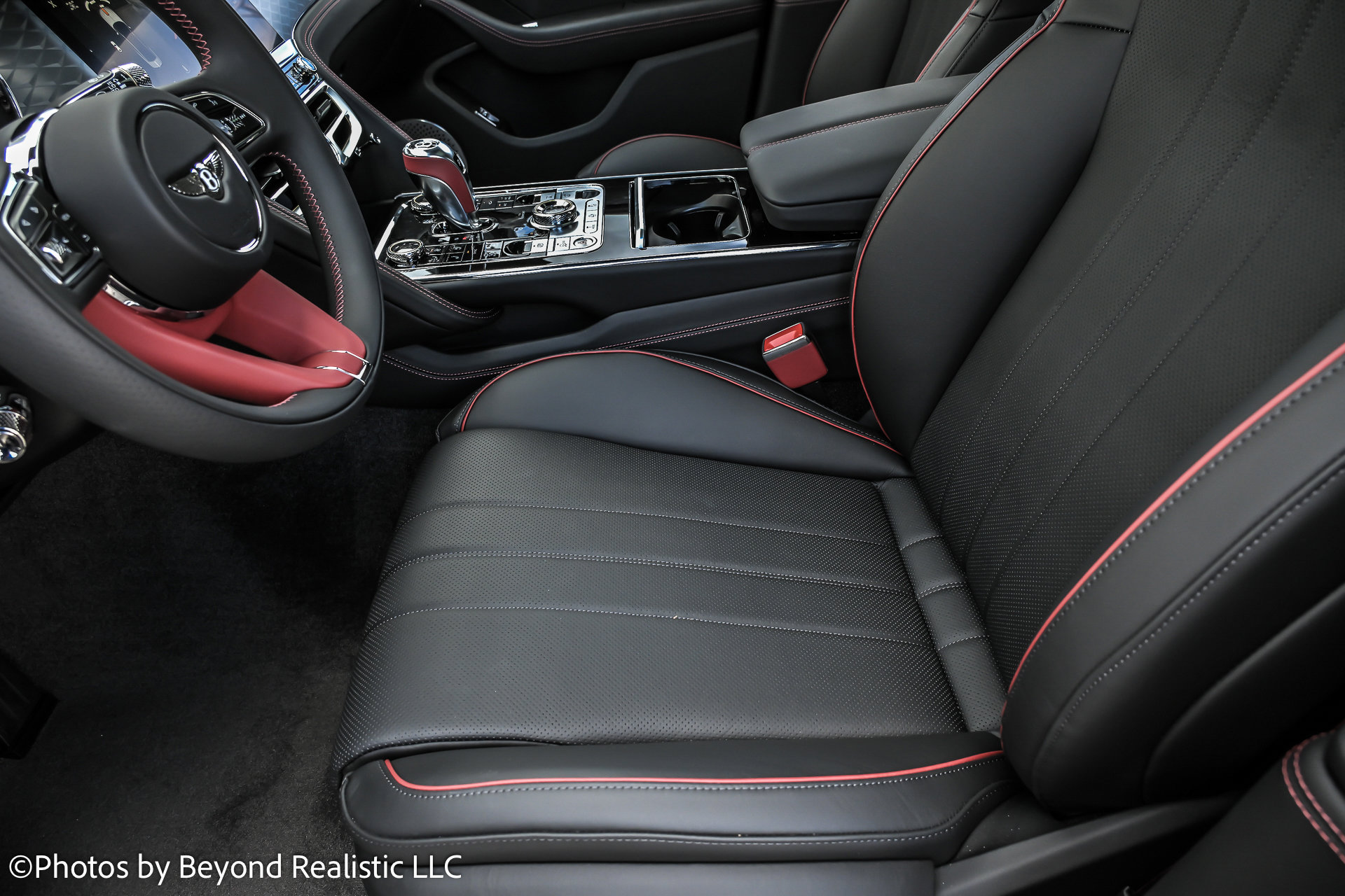 2025 Bentley Flying Spur - Photo 25