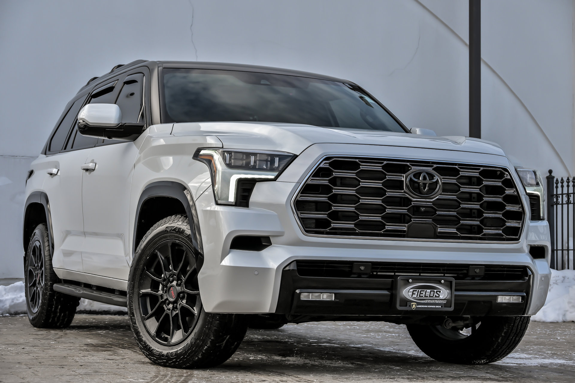 2025 Toyota Sequoia Platinum's photo