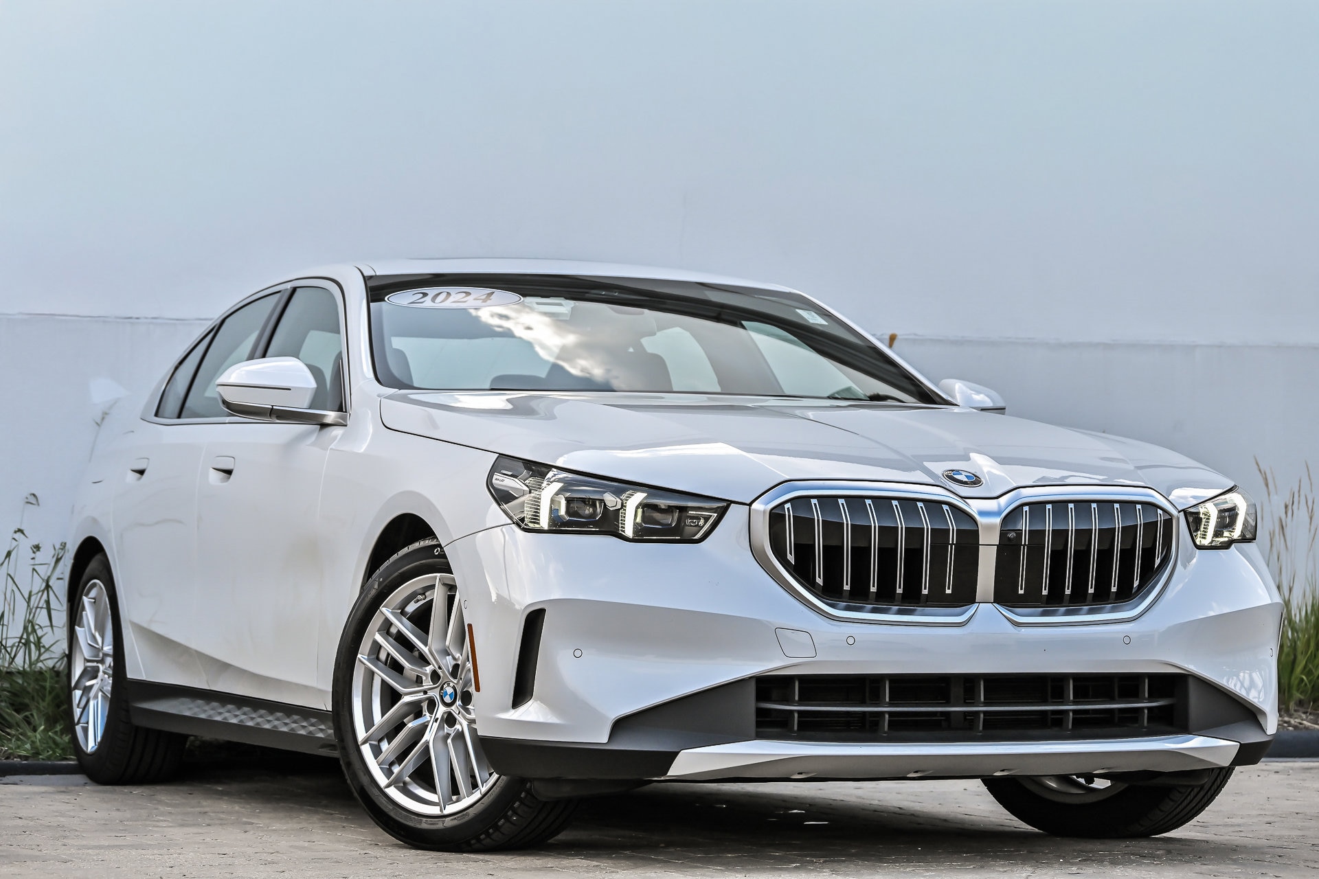 2024 BMW 5 Series 530i's photo