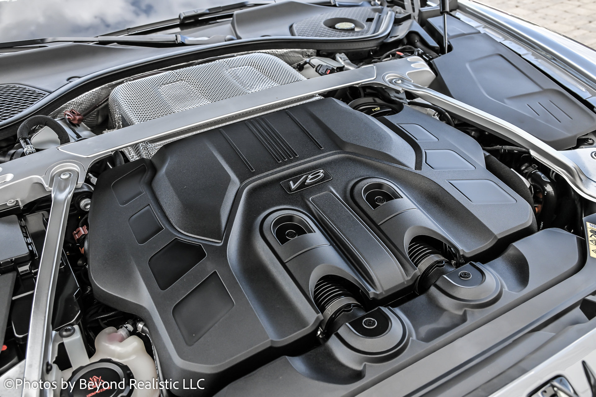2025 Bentley Flying Spur - Photo 17