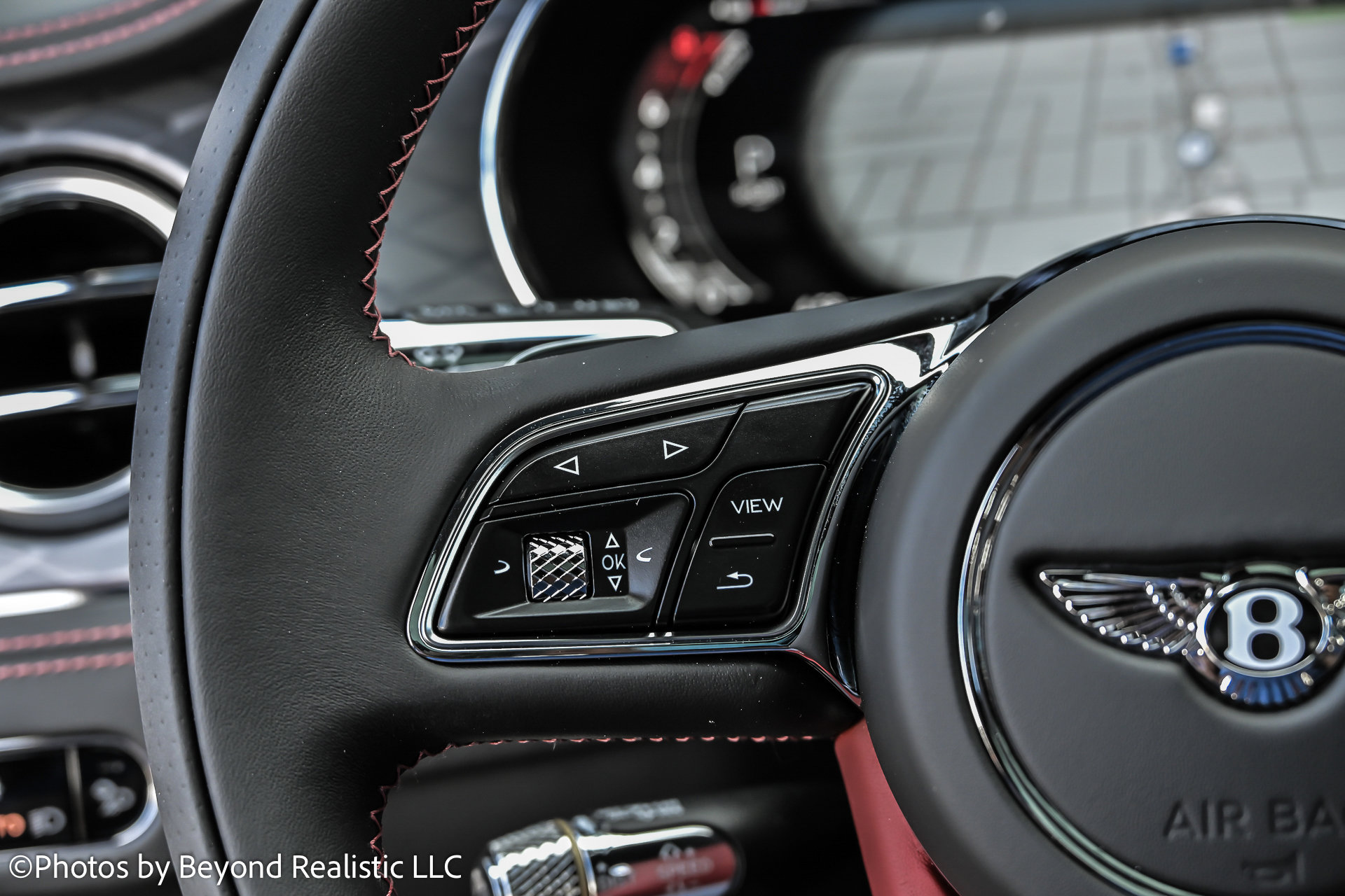 2025 Bentley Flying Spur - Photo 39