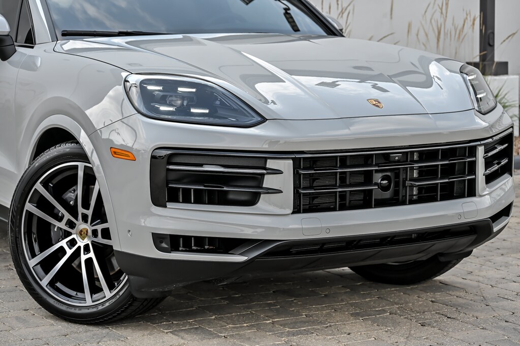 Used 2024 Porsche Cayenne AWD