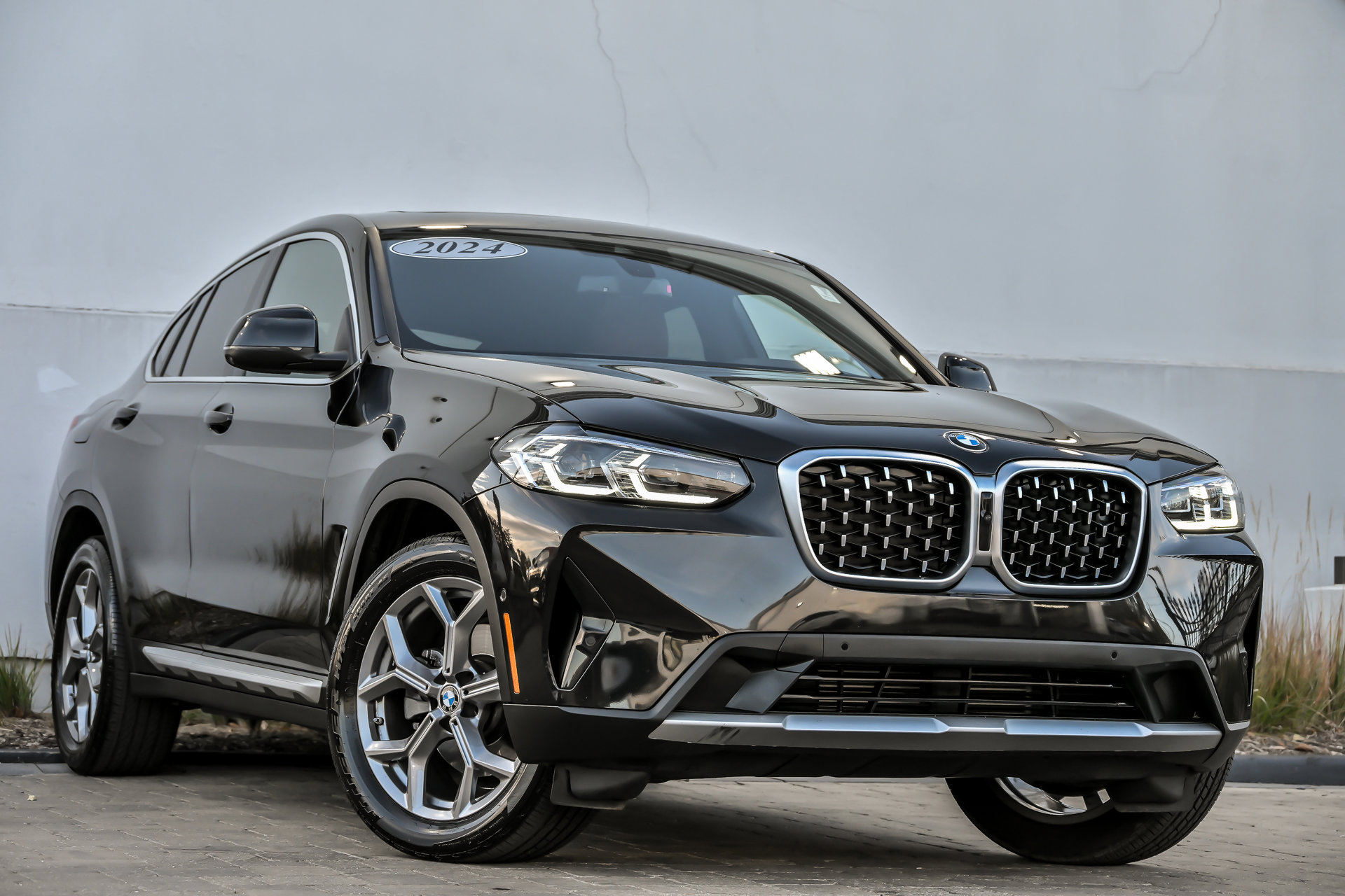 2024 BMW X4 30i's photo