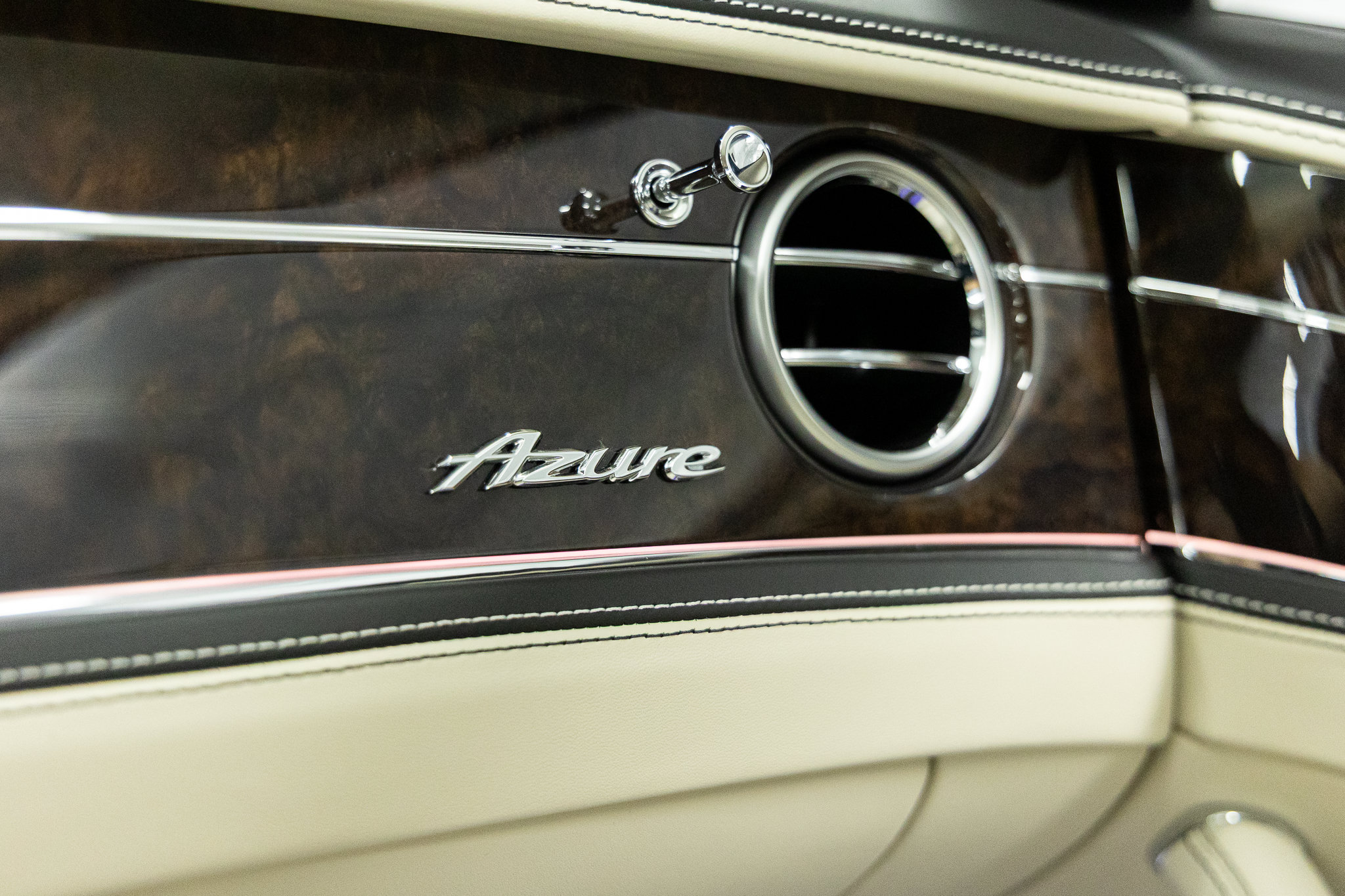 2026 Bentley Flying Spur Azure - Photo 39