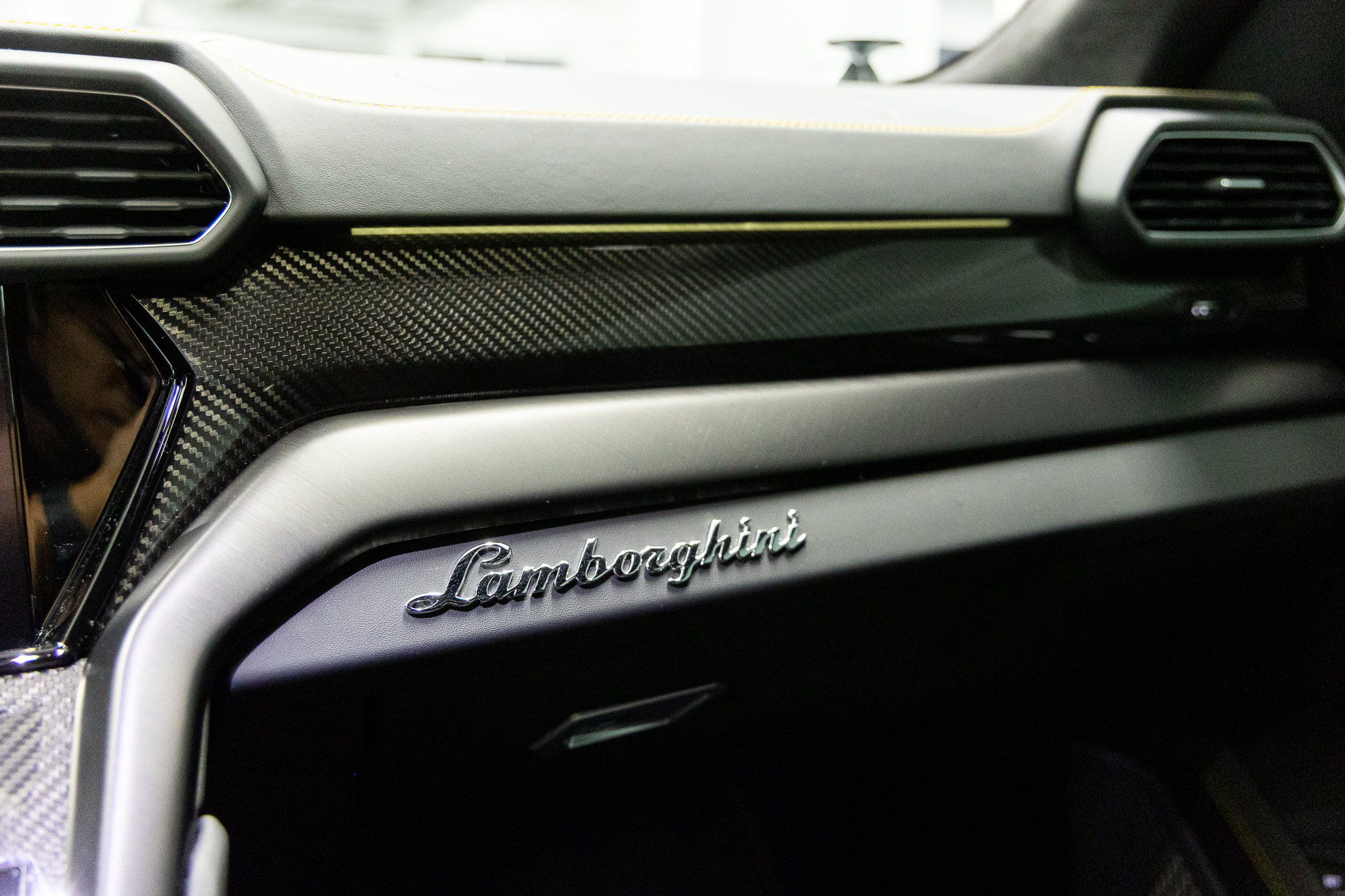 2024 Lamborghini Urus S - Photo 44